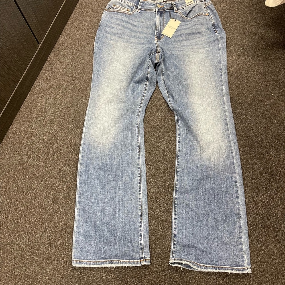 Women’s jeans